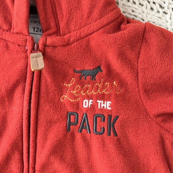 Carter’s sweater - wolf theme - Picture 2 of 7